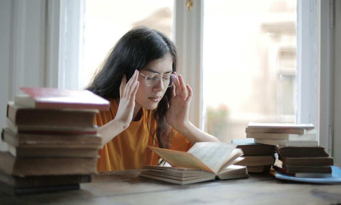 Hot and Cold Therapy: Natural Pain Management for Migraines and Eye Strain
